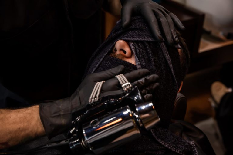 Cuidados com a Pele Facial Masculina